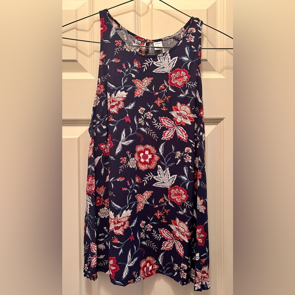 Old Navy Sleeveless Top Size Large